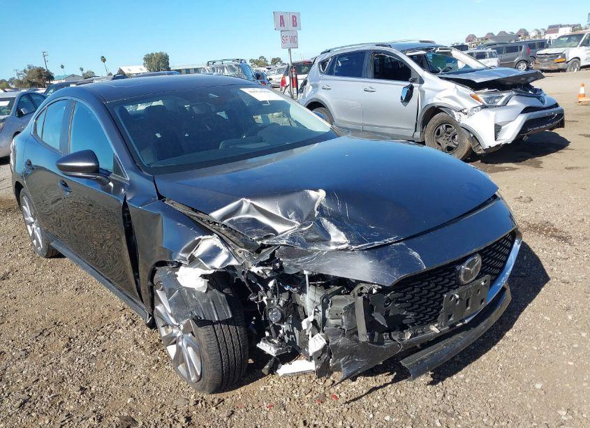 Photo 6 of 2021 Mazda Mazda3 PREFERRED (VIN JM1BPACL6M1326370)