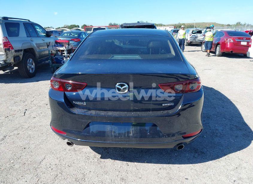 Photo 17 of 2019 Mazda Mazda3 SELECT PACKAGE (VIN JM1BPACL7K1106698)