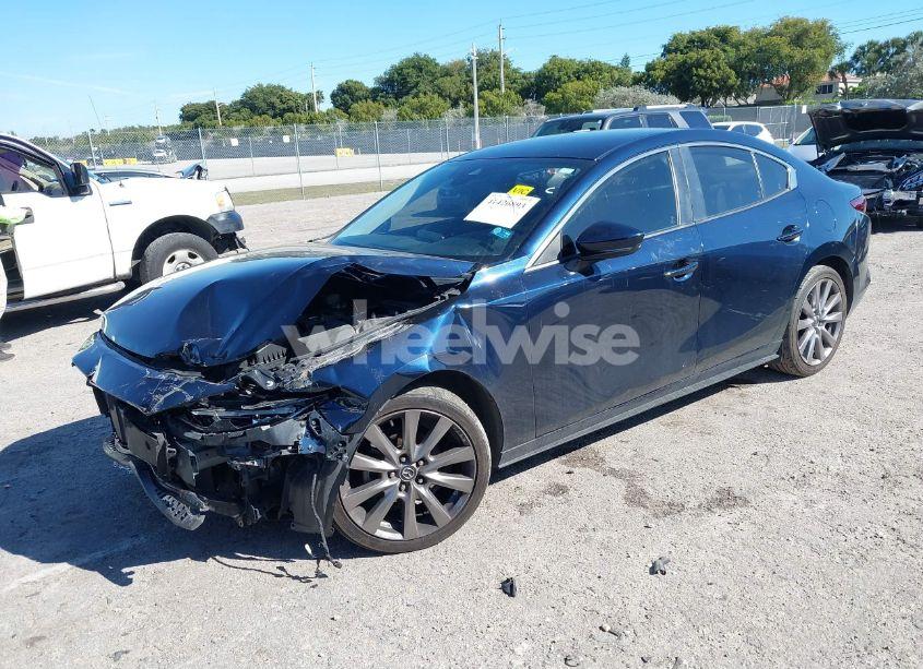 Photo 2 of 2019 Mazda Mazda3 SELECT PACKAGE (VIN JM1BPACL7K1106698)