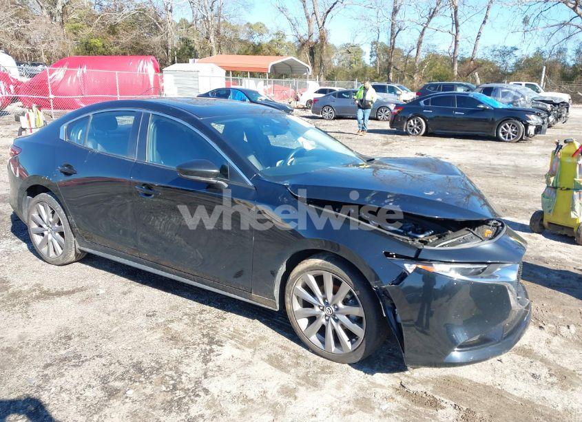 2021 Mazda Mazda3 PREFERRED (VIN JM1BPACL7M1327284) main photo