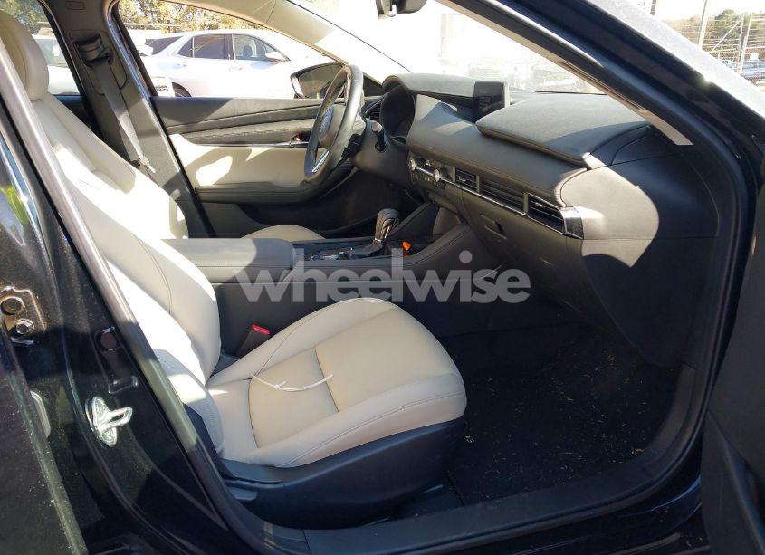 Photo 5 of 2021 Mazda Mazda3 PREFERRED (VIN JM1BPACL7M1337426)