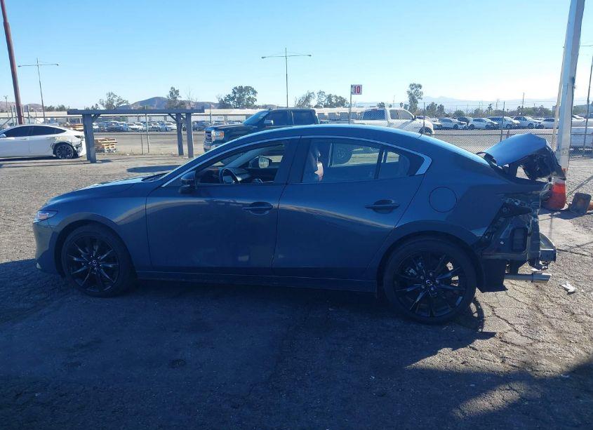 Photo 15 of 2022 Mazda Mazda3 CARBON EDITION (VIN JM1BPACL8N1507245)