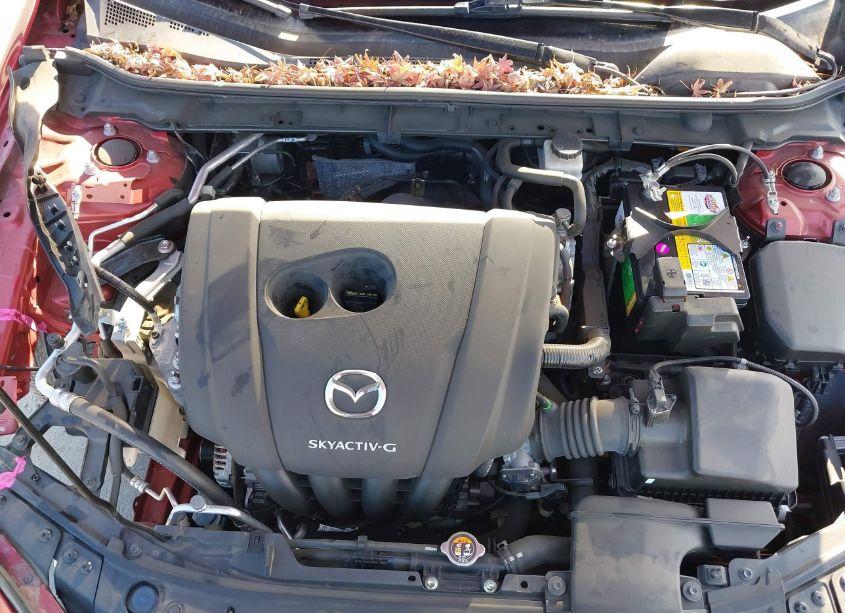 Photo 10 of 2019 Mazda Mazda3 PREFERRED PACKAGE (VIN JM1BPADL2K1114920)