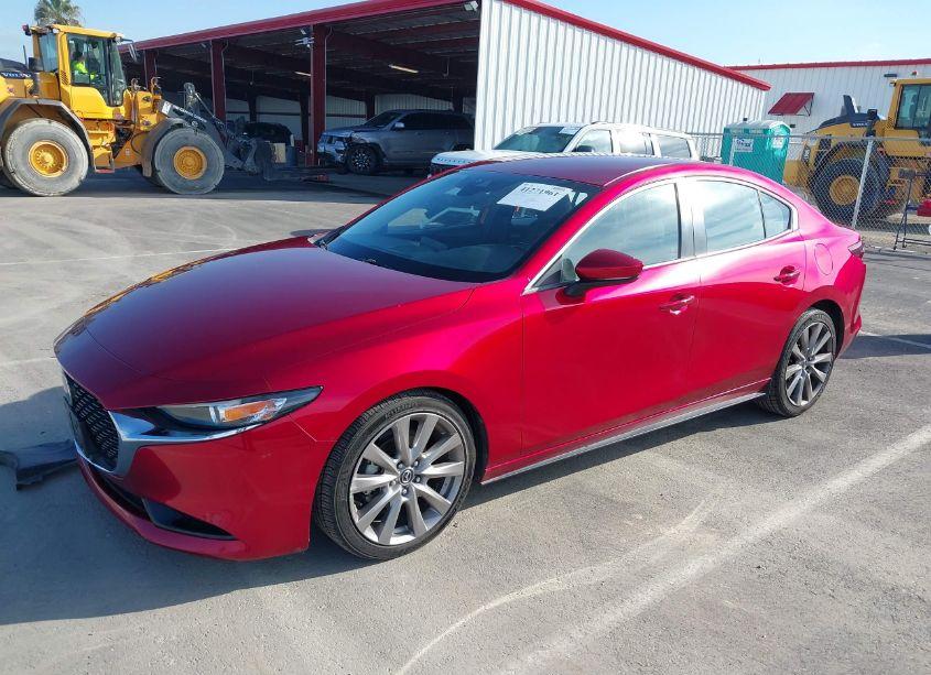 Photo 2 of 2019 Mazda Mazda3 PREFERRED PACKAGE (VIN JM1BPADL2K1114920)