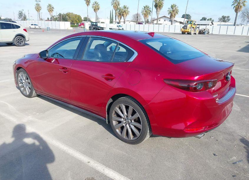 Photo 3 of 2019 Mazda Mazda3 PREFERRED PACKAGE (VIN JM1BPADL2K1114920)