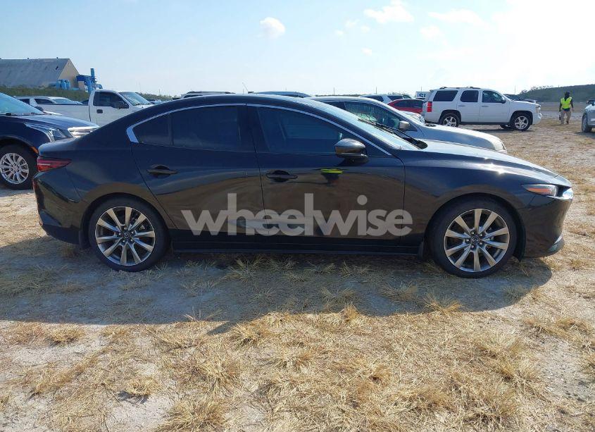 Photo 13 of 2021 Mazda Mazda3 PREMIUM (VIN JM1BPADL7M1308328)