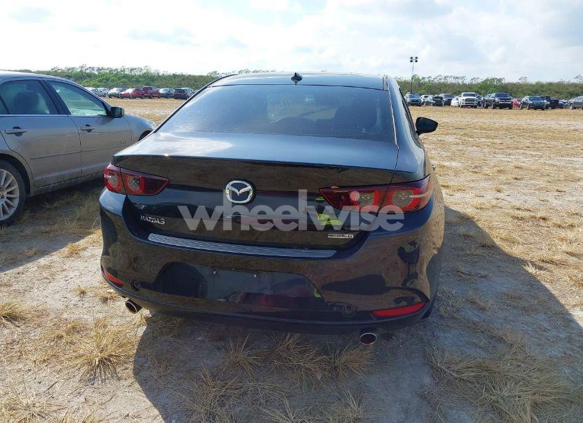 Photo 16 of 2021 Mazda Mazda3 PREMIUM (VIN JM1BPADL7M1308328)