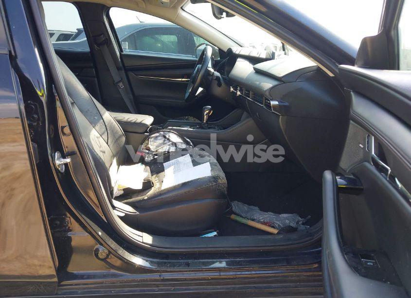 Photo 5 of 2021 Mazda Mazda3 PREMIUM (VIN JM1BPADL7M1308328)