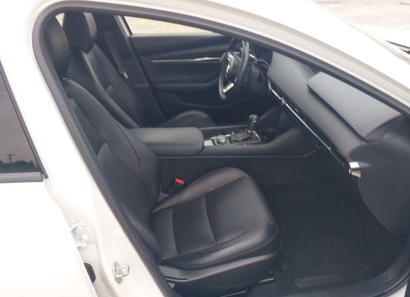 Photo 5 of 2021 Mazda Mazda3 PREMIUM (VIN JM1BPADL8M1319189)