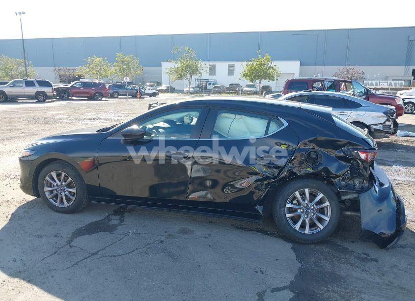 Photo 13 of 2021 Mazda Mazda3 2.5 S (VIN JM1BPAJLXM1314726)