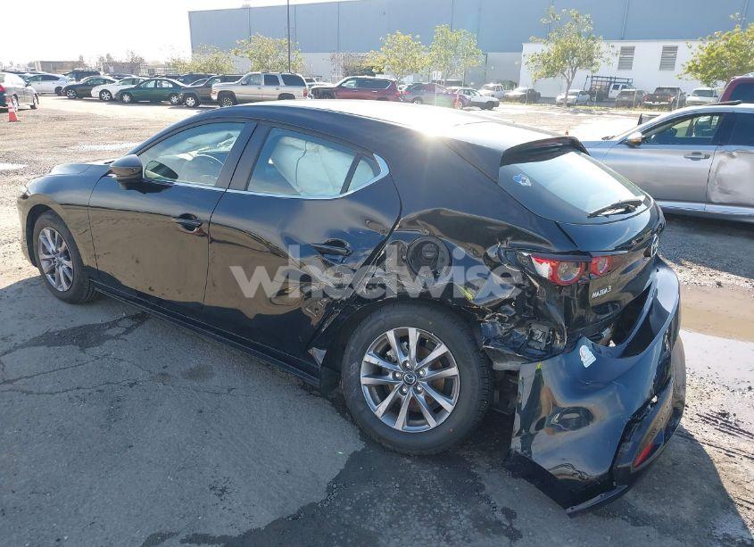 Photo 3 of 2021 Mazda Mazda3 2.5 S (VIN JM1BPAJLXM1314726)