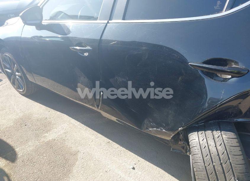 Photo 18 of 2019 Mazda Mazda3 (VIN JM1BPAJM0K1138825)