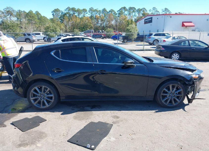 Photo 14 of 2021 Mazda Mazda3 SELECT (VIN JM1BPAKL3M1330233)