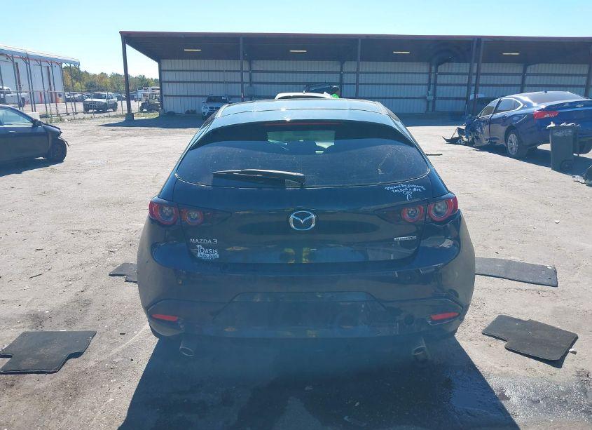 Photo 17 of 2021 Mazda Mazda3 SELECT (VIN JM1BPAKL3M1330233)