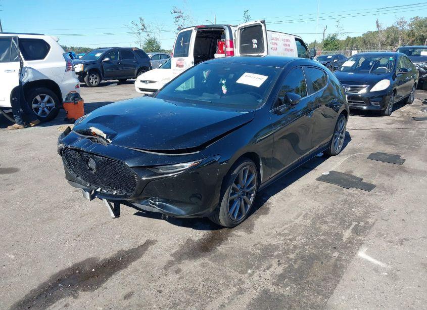 Photo 2 of 2021 Mazda Mazda3 SELECT (VIN JM1BPAKL3M1330233)