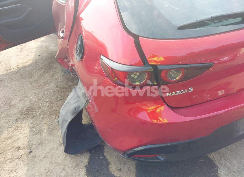 Photo 6 of 2021 Mazda Mazda3 SELECT (VIN JM1BPAKL5M1402579)