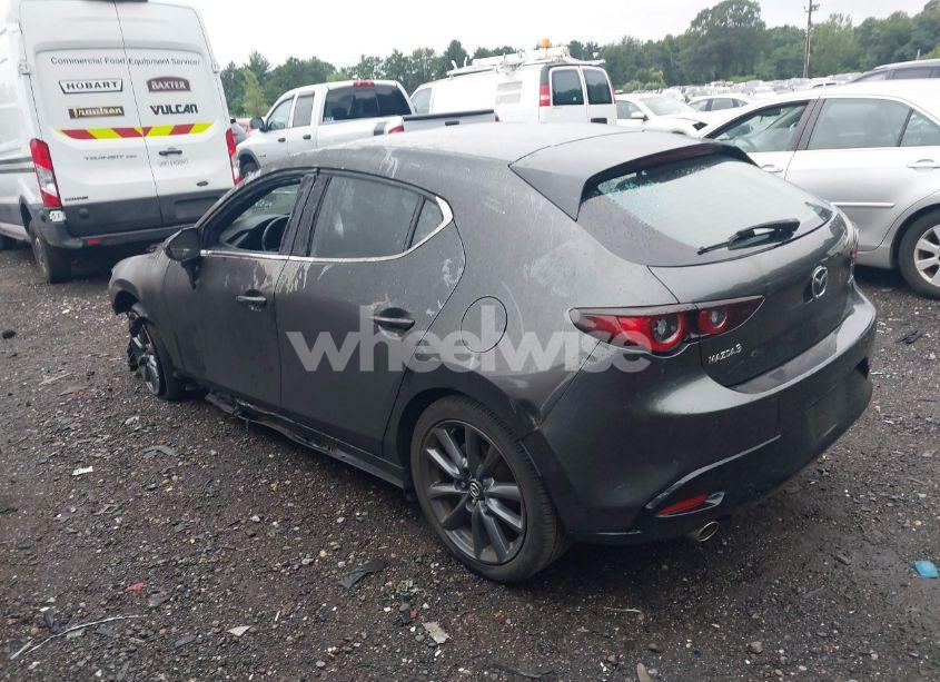 Photo 3 of 2022 Mazda Mazda3 SELECT (VIN JM1BPAKL8N1520756)