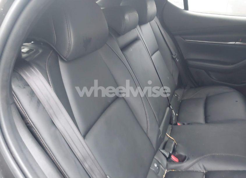 Photo 8 of 2022 Mazda Mazda3 SELECT (VIN JM1BPAKL8N1520756)