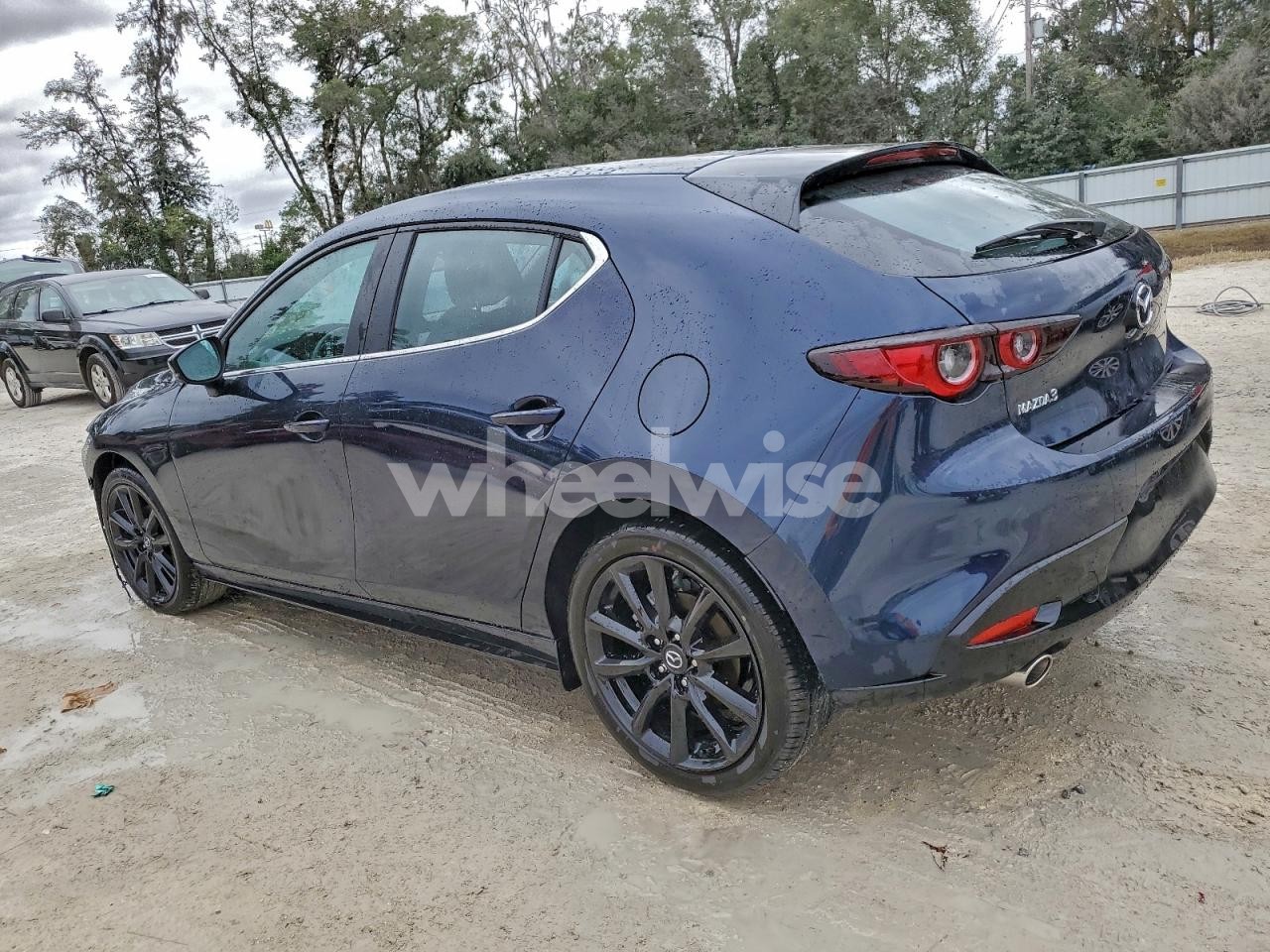 Photo 2 of 2026 MAZDA 3 SELECT SPORT (VIN JM1BPAKL9T1853478)
