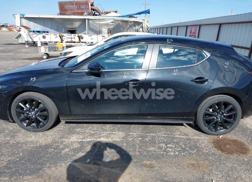 Photo 14 of 2024 Mazda Mazda3 2.5 S SELECT SPORT (VIN JM1BPAKM1R1714317)