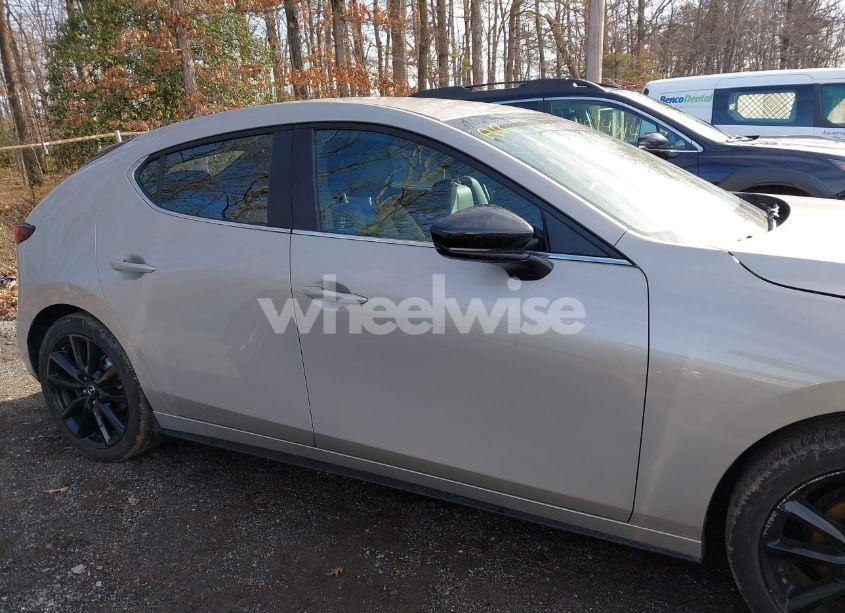 Photo 13 of 2024 Mazda Mazda3 2.5 S SELECT SPORT (VIN JM1BPAKM5R1722226)