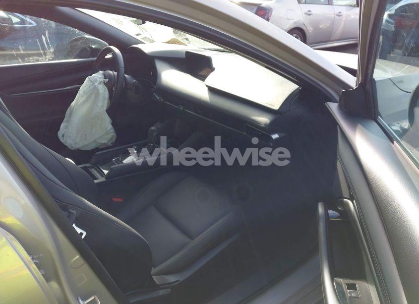 Photo 5 of 2024 Mazda Mazda3 2.5 S SELECT SPORT (VIN JM1BPAKM5R1722226)