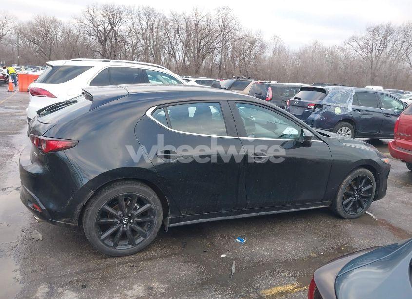 Photo 13 of 2024 Mazda Mazda3 2.5 S SELECT SPORT (VIN JM1BPAKM7R1721787)