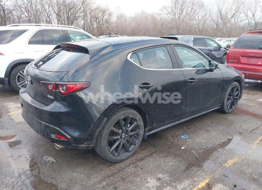 Photo 4 of 2024 Mazda Mazda3 2.5 S SELECT SPORT (VIN JM1BPAKM7R1721787)