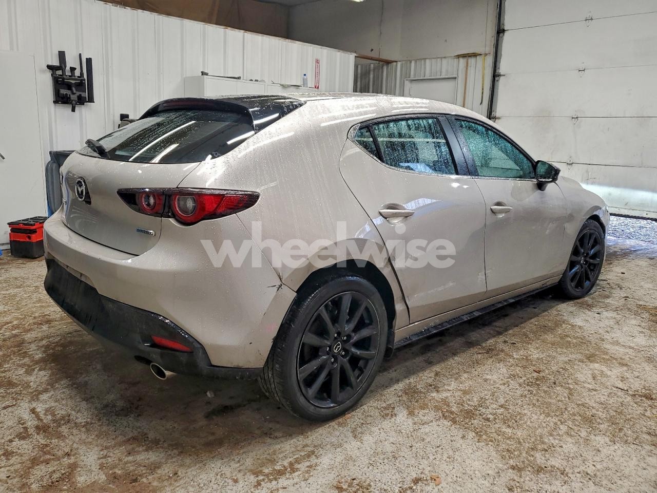 Photo 3 of 2024 MAZDA 3 SELECT SPORT (VIN JM1BPAKM9R1714016)