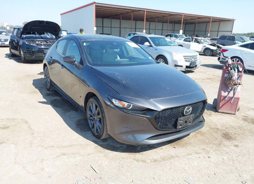 2021 Mazda Mazda3 PREFERRED (VIN JM1BPALL3M1404166) main photo