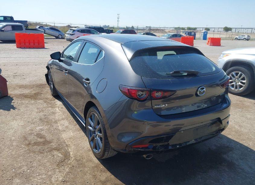 Photo 3 of 2021 Mazda Mazda3 PREFERRED (VIN JM1BPALL3M1404166)