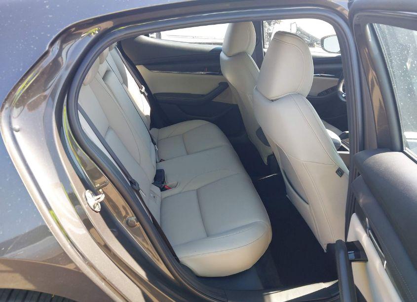 Photo 8 of 2021 Mazda Mazda3 PREFERRED (VIN JM1BPALL3M1404166)