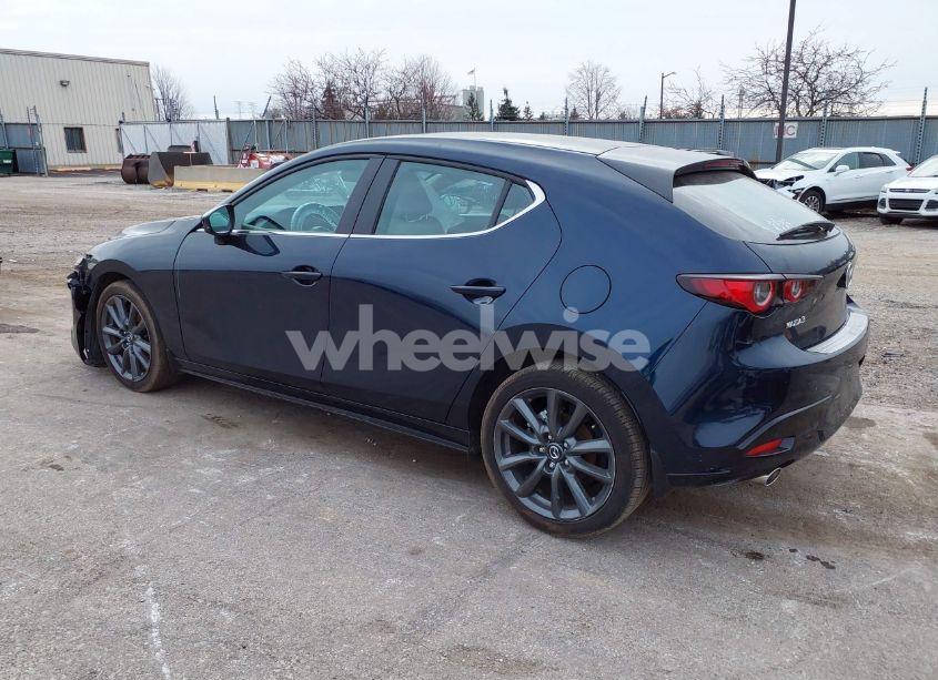 Photo 3 of 2024 Mazda Mazda3 2.5 S PREFERRED (VIN JM1BPALM3R1655012)