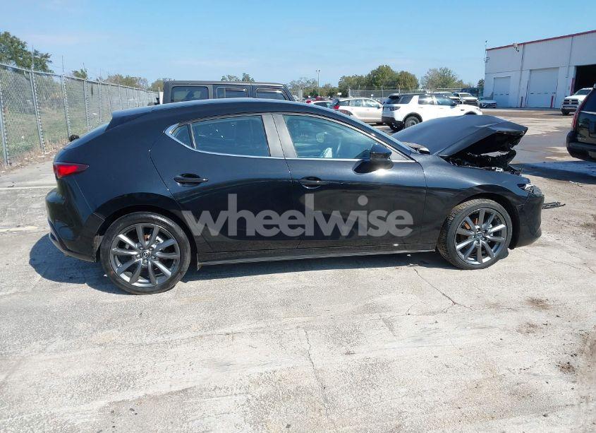Photo 13 of 2024 Mazda Mazda3 2.5 S PREFERRED (VIN JM1BPALM3R1712485)