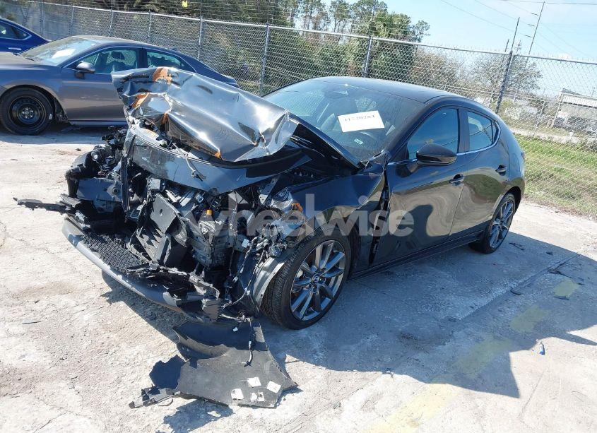 Photo 2 of 2024 Mazda Mazda3 2.5 S PREFERRED (VIN JM1BPALM3R1712485)