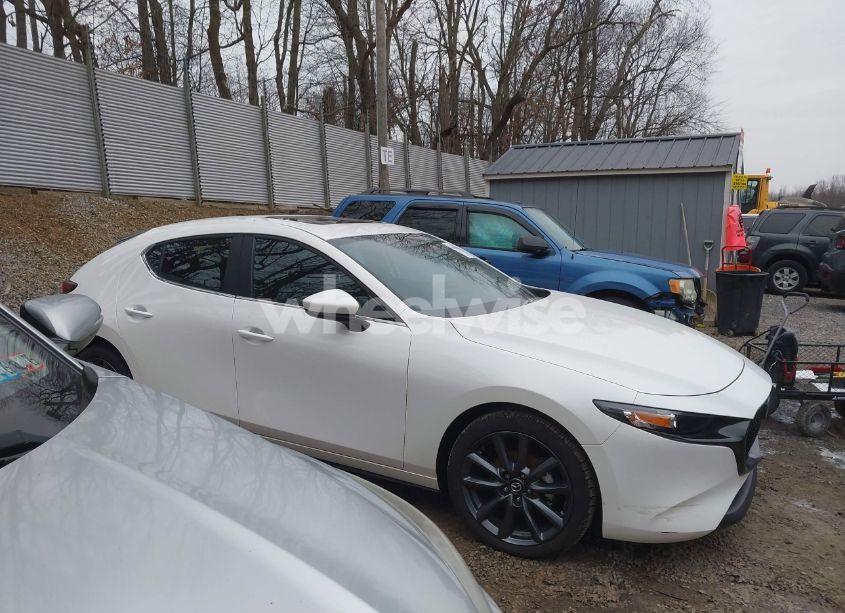 Photo 14 of 2024 Mazda Mazda3 2.5 S PREFERRED (VIN JM1BPALM5R1719017)