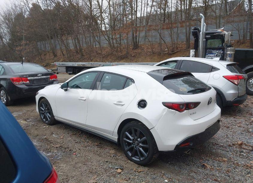 Photo 15 of 2024 Mazda Mazda3 2.5 S PREFERRED (VIN JM1BPALM5R1719017)