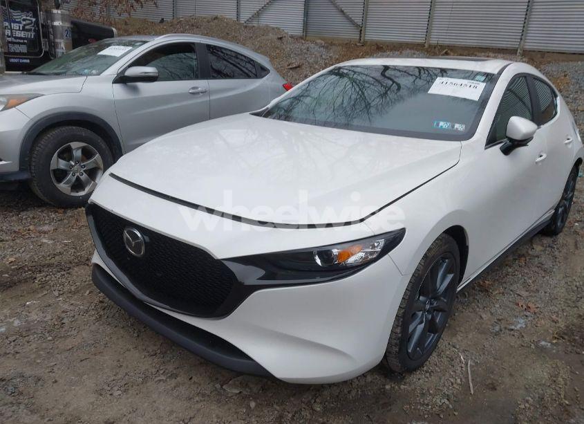 Photo 20 of 2024 Mazda Mazda3 2.5 S PREFERRED (VIN JM1BPALM5R1719017)