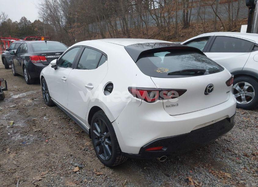 Photo 6 of 2024 Mazda Mazda3 2.5 S PREFERRED (VIN JM1BPALM5R1719017)