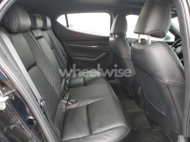 2024 MAZDA 3 PREFERRED N/A (VIN JM1BPALM6R1704588) main photo