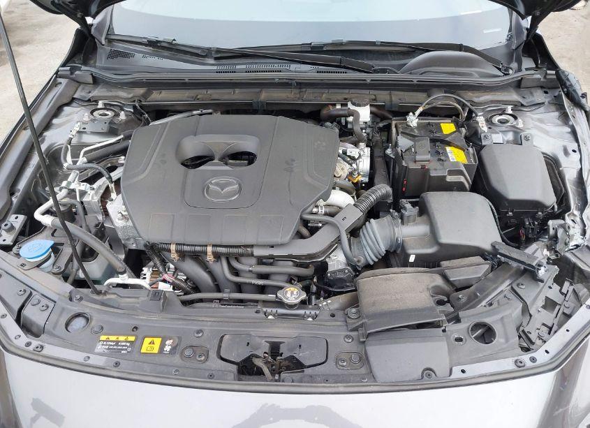 Photo 10 of 2024 Mazda Mazda3 2.5 S PREFERRED (VIN JM1BPALM8R1710683)