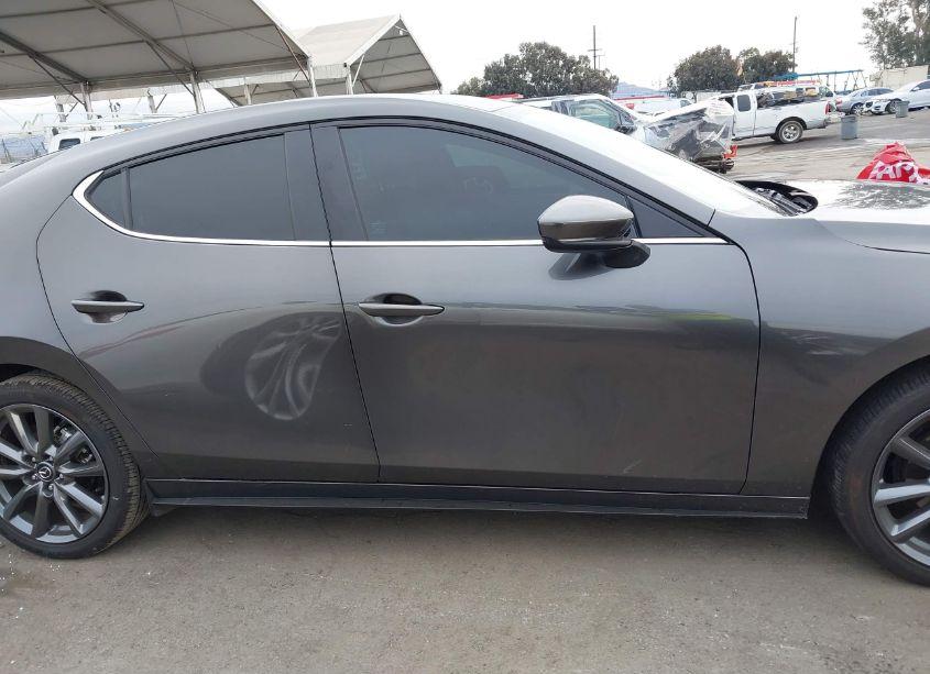 Photo 14 of 2024 Mazda Mazda3 2.5 S PREFERRED (VIN JM1BPALM8R1710683)