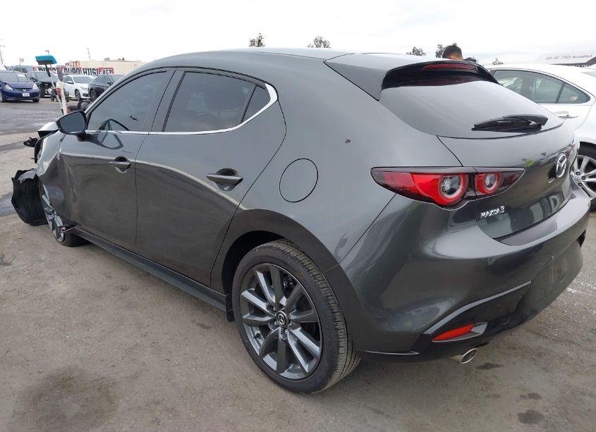 Photo 3 of 2024 Mazda Mazda3 2.5 S PREFERRED (VIN JM1BPALM8R1710683)