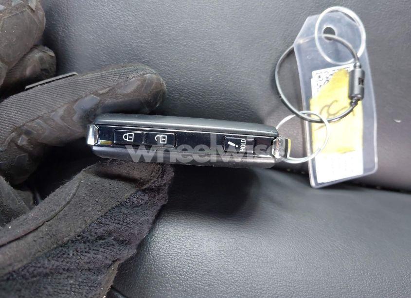 Photo 11 of 2024 Mazda Mazda3 2.5 S PREFERRED (VIN JM1BPALMXR1712922)