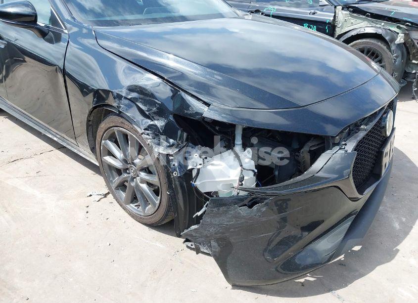 Photo 6 of 2024 Mazda Mazda3 2.5 S PREFERRED (VIN JM1BPALMXR1712922)