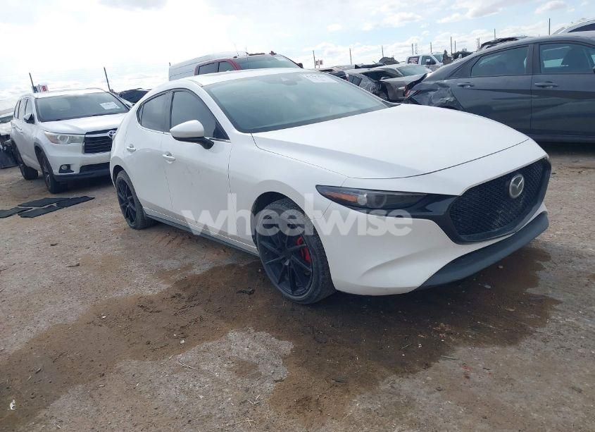 2021 Mazda Mazda3 PREMIUM (VIN JM1BPAML0M1302385) main photo