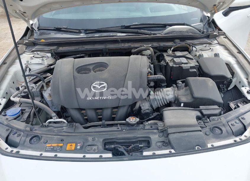 Photo 10 of 2021 Mazda Mazda3 PREMIUM (VIN JM1BPAML0M1302385)