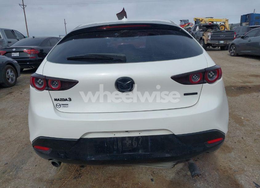 Photo 15 of 2021 Mazda Mazda3 PREMIUM (VIN JM1BPAML0M1302385)