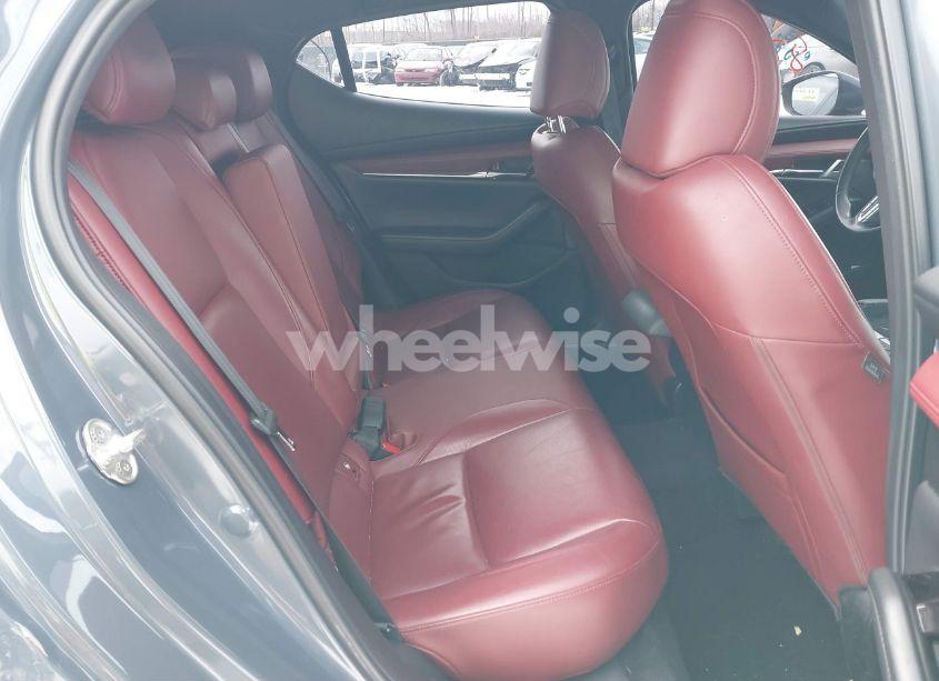 Photo 8 of 2021 Mazda Mazda3 PREMIUM (VIN JM1BPAML0M1314066)