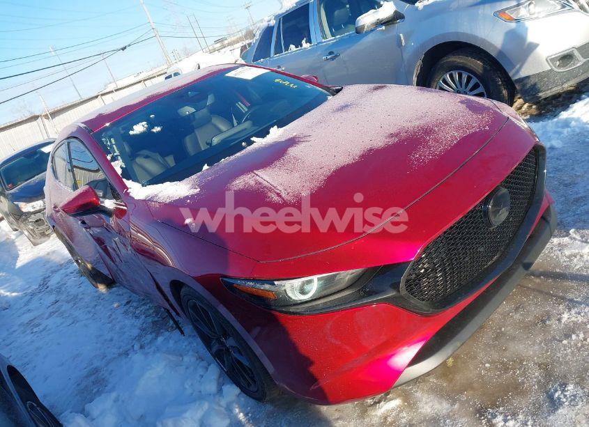 2022 Mazda Mazda3 PREMIUM (VIN JM1BPAML1N1515069) main photo